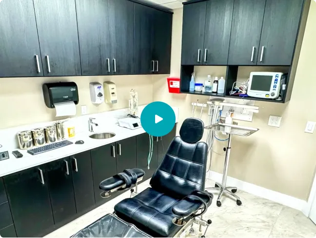 Clinic operating chair.webp